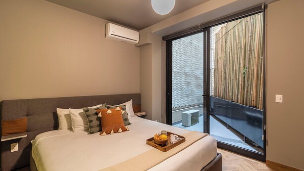 Appartamento Deluxe, 1 camera da letto, terrazzo (Studio) | 1 camera, biancheria da letto ipoallergenica, copriletto in piuma