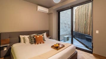 Apartamento luxo, 1 quarto, terraço (Studio) | 1 quarto, roupas de cama antialérgicas, edredons de pluma
