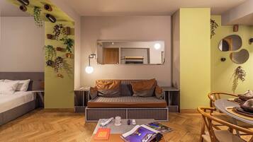 Apartamento, 1 quarto, terraço | Área de estar | Smart TV 50 polegadas com canais a cabo