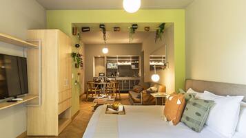 Apartment, Balcony | 1 bedroom, hypo-allergenic bedding, down comforters, in-room safe