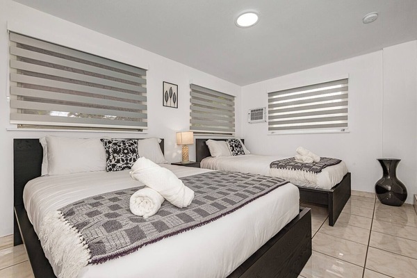 3 bedrooms, iron/ironing board, travel cot, free WiFi