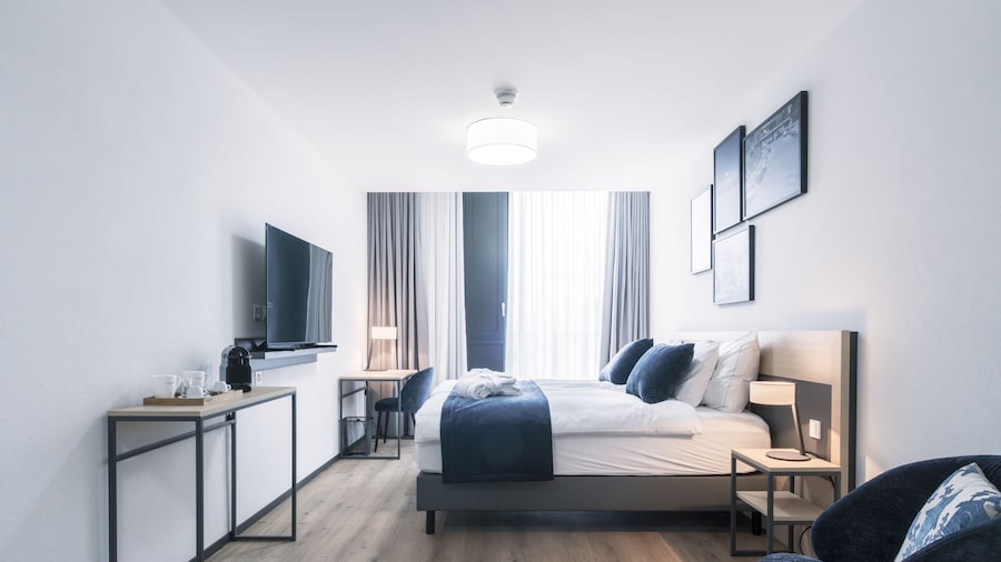 YParc Hotel