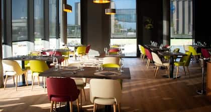 YParc Hotel