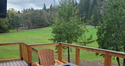 A Restful Studio Near a Creek and Forest - Pets