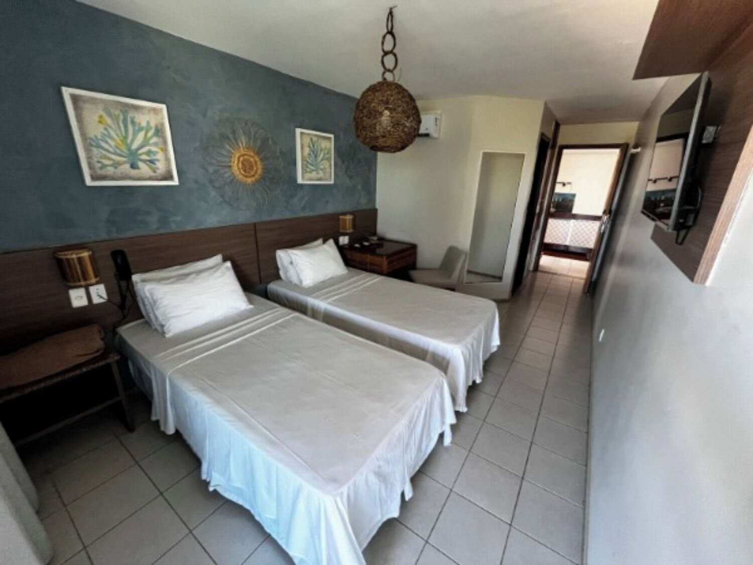 Standard Twin Room, 2 Single Beds | Minibar, in-room safe, free WiFi, bed sheets