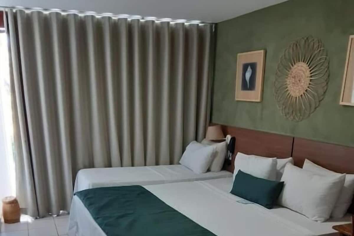 Minibar, in-room safe, free WiFi, bed sheets