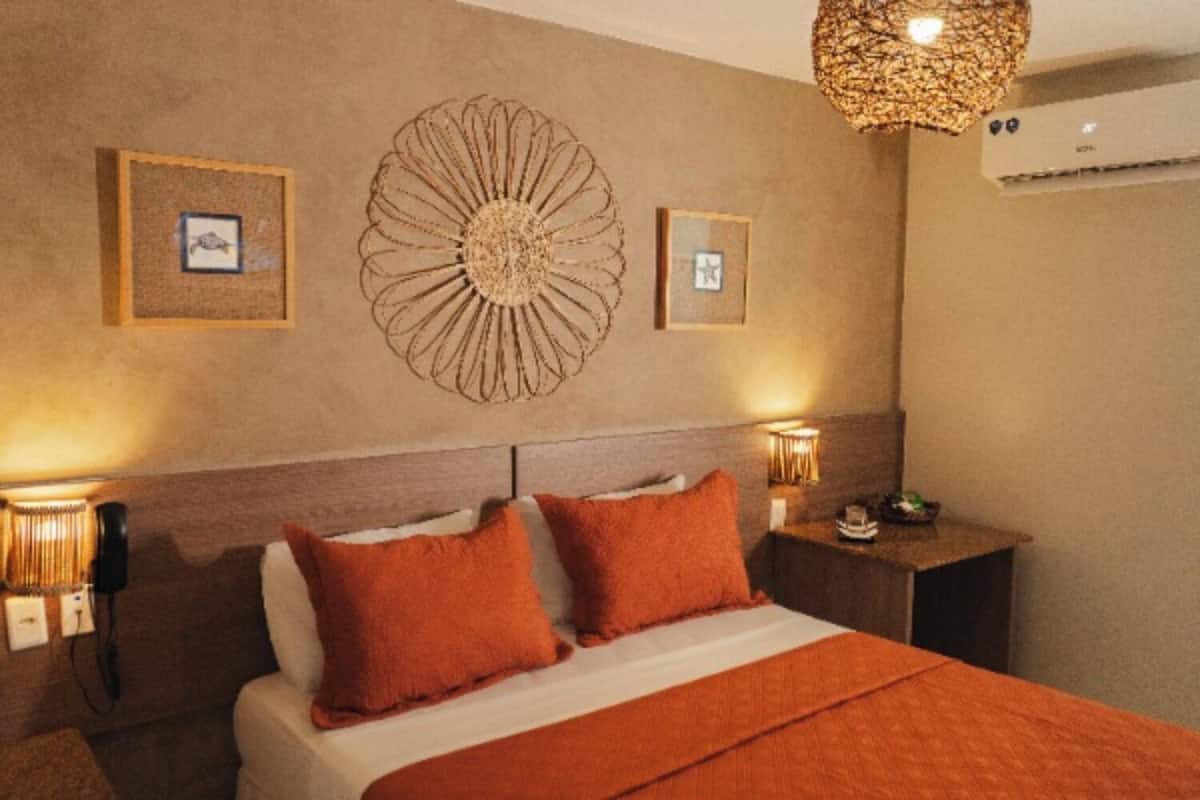 Minibar, caja de seguridad en la habitación, wifi gratis y ropa de cama 