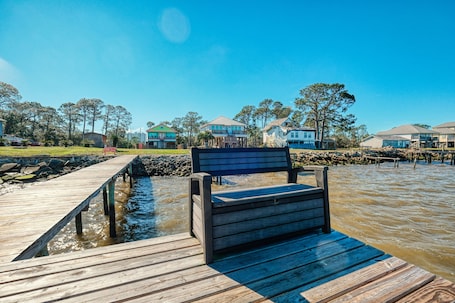 Property grounds. Bayfront Vacation! Enjoy amazing sunsets, wildlife viewing, and fishing.