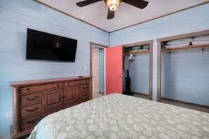 1 dormitorio, tabla de planchar con plancha, wifi gratis y ropa de cama
