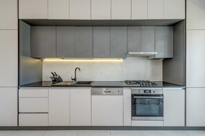 Apartment (Apartment1) | Private kitchen | Full-size fridge, microwave, oven, stovetop - Modern apartment Marija with the balcony and the sea view (Split)