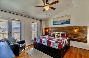 5 habitaciones, escritorio y tabla de planchar con plancha 