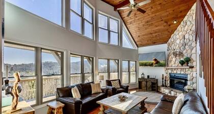 Bon Voyage with breathtaking Mountains View