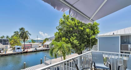 Dockside Daydream: Where ocean breezes meet unforgettable Keys adventures