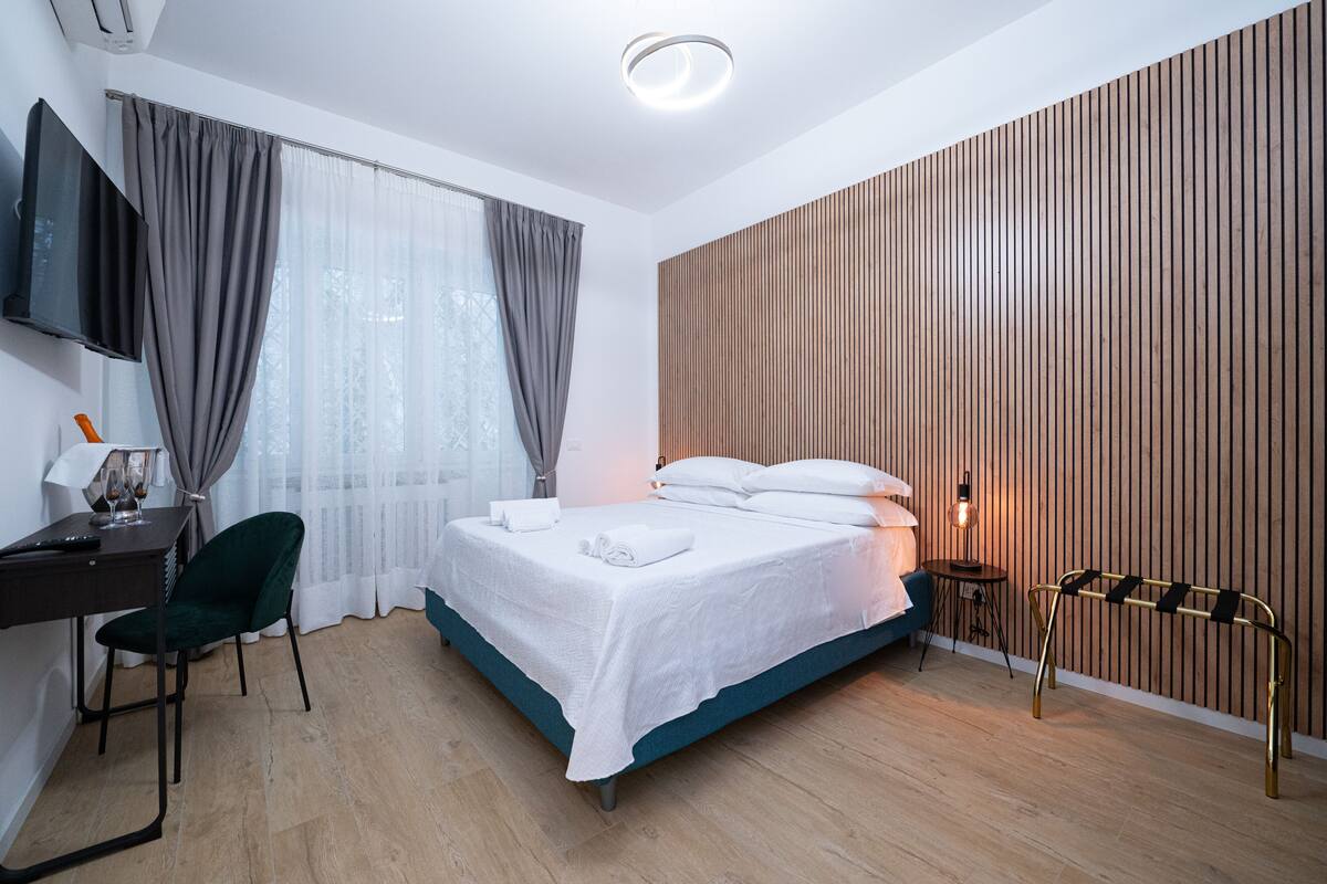 Deluxe Quadruple Room