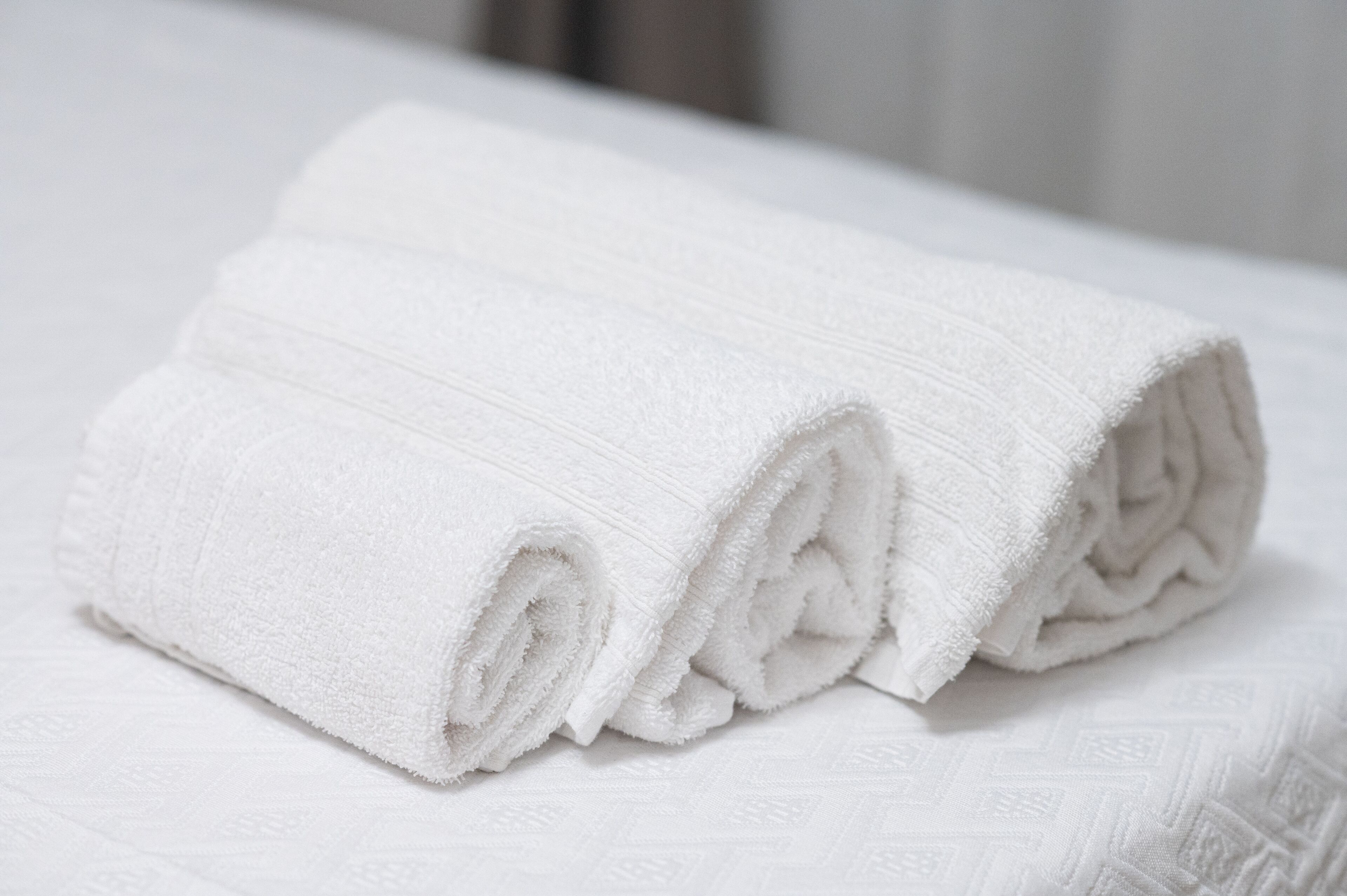 Camera Deluxe con letto matrimoniale o 2 letti singoli | Bagno | Set di cortesia gratuito, asciugacapelli, pantofole