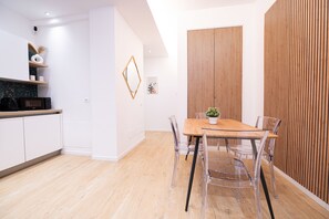 Télévision à écran plat