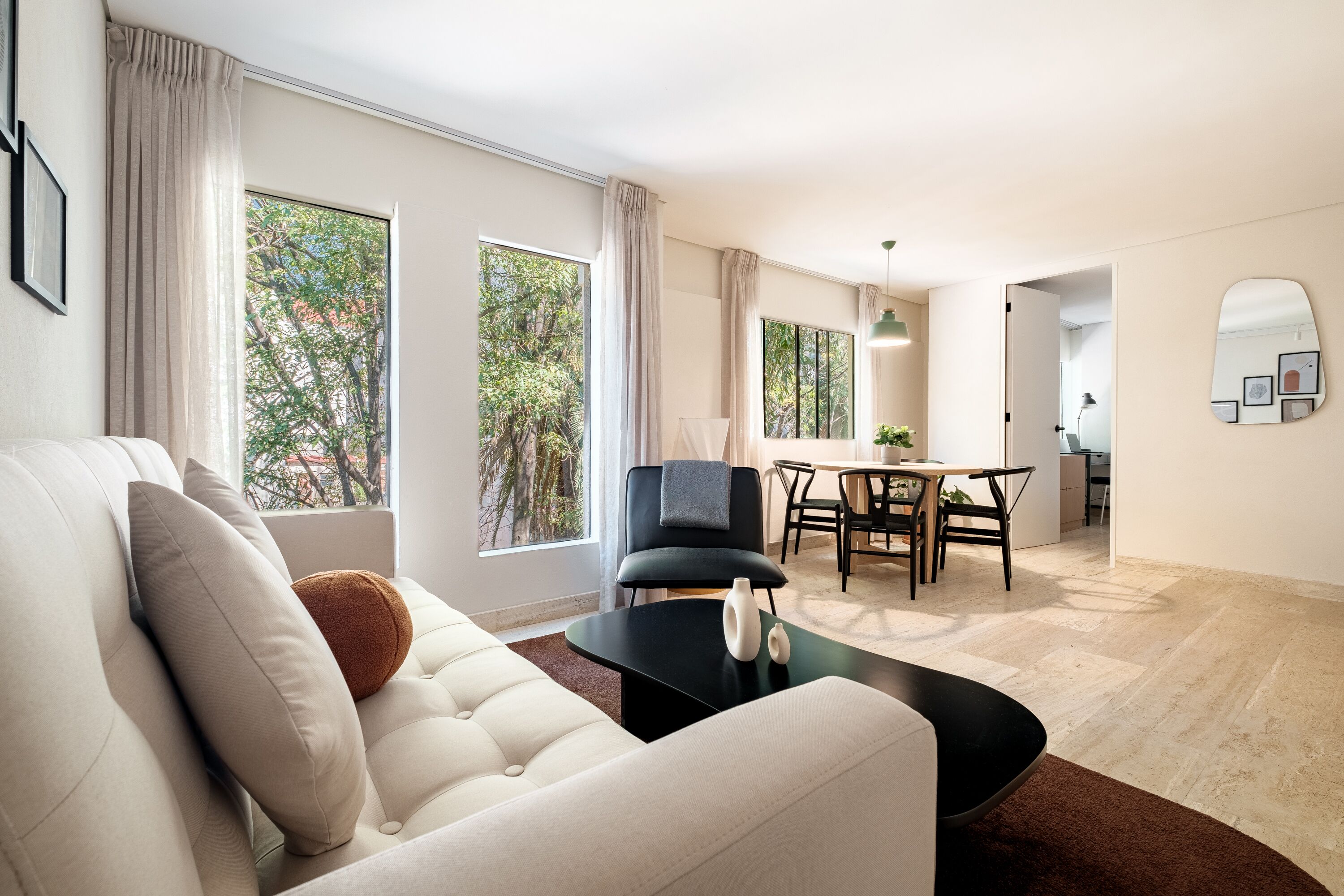 Executive Apartment | Dining room