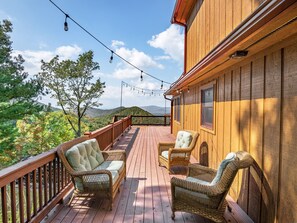 Terrace/patio - Black Bear Cabin w Majestic Views (Fairview)