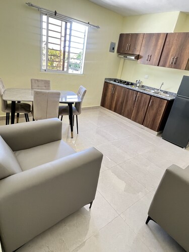 Comodo apartamento en Barahona, con todo lo que necesitas. Para tu fin de semana