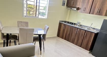 Comodo apartamento en Barahona, con todo lo que necesitas. Para tu fin de semana