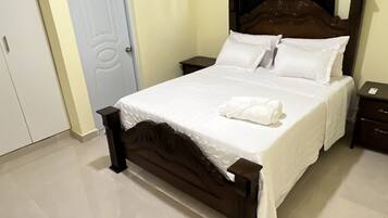 1 habitación y ropa de cama