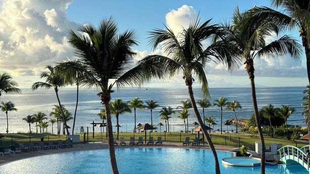 Unclassified image, 1 of 44, button - Ti Kaz Funky Host T3 prémium vue mer GD (Sainte-Anne)