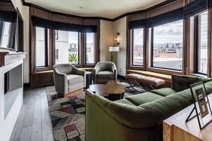 Premium bedding, down comforters, pillowtop beds, minibar