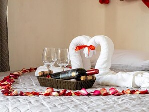 Standard Room, Garden View | Free WiFi - Hotel y Restaurante 7 Mares  (Champerico)