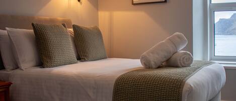 Fer et planche à repasser, Wi-Fi gratuit, draps fournis