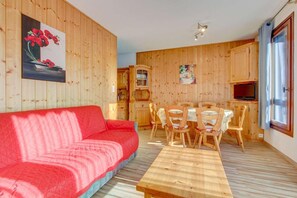 Living area - 150m from resort center, 1st floor, balcony, tv, ski locker, 36m², Morzine (Morzine)
