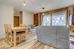 Living area - Ground floor, terrace, parking, tv, 46m², Morzine (Morzine)