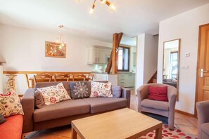 Living area - 250m from ski slopes, 2nd floor, view exceptional, balcony, parking, tv, 69m², Morzine (Morzine)