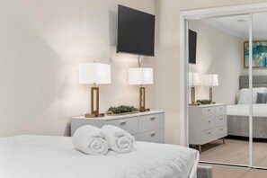 2 chambres, bureau, fer et planche à repasser, Wi-Fi gratuit