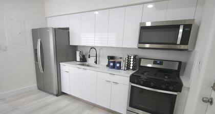 251 Airport Top House Apartments