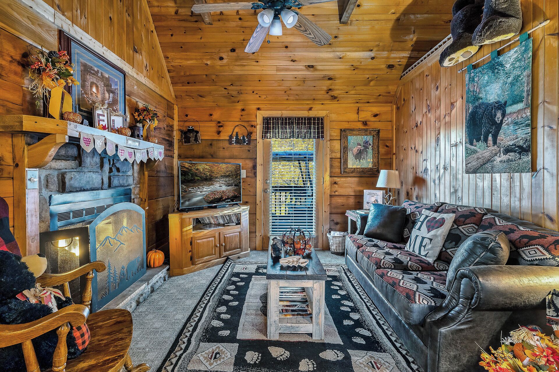 Smart-tv och eldstad