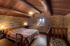 13 habitaciones y wifi 