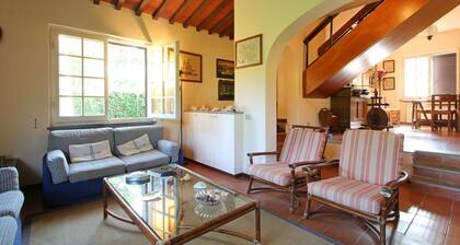 Villa Ă Marina Dei Ronchi avec 4 chambres Ă coucher, 8 couchages