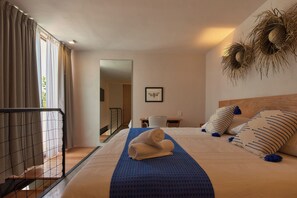 1 Schlafzimmer, Schreibtisch, Bügeleisen/Bügelbrett, Reisekinderbett