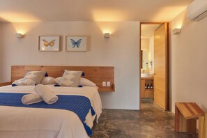 2 Schlafzimmer, Schreibtisch, Bügeleisen/Bügelbrett, Reisekinderbett