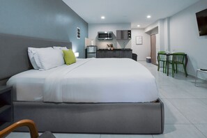 1 habitación, tabla de planchar con plancha, wifi y ropa de cama 