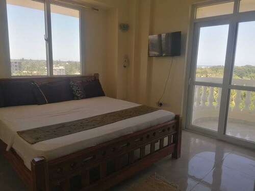 Beautiful sea view apartment 