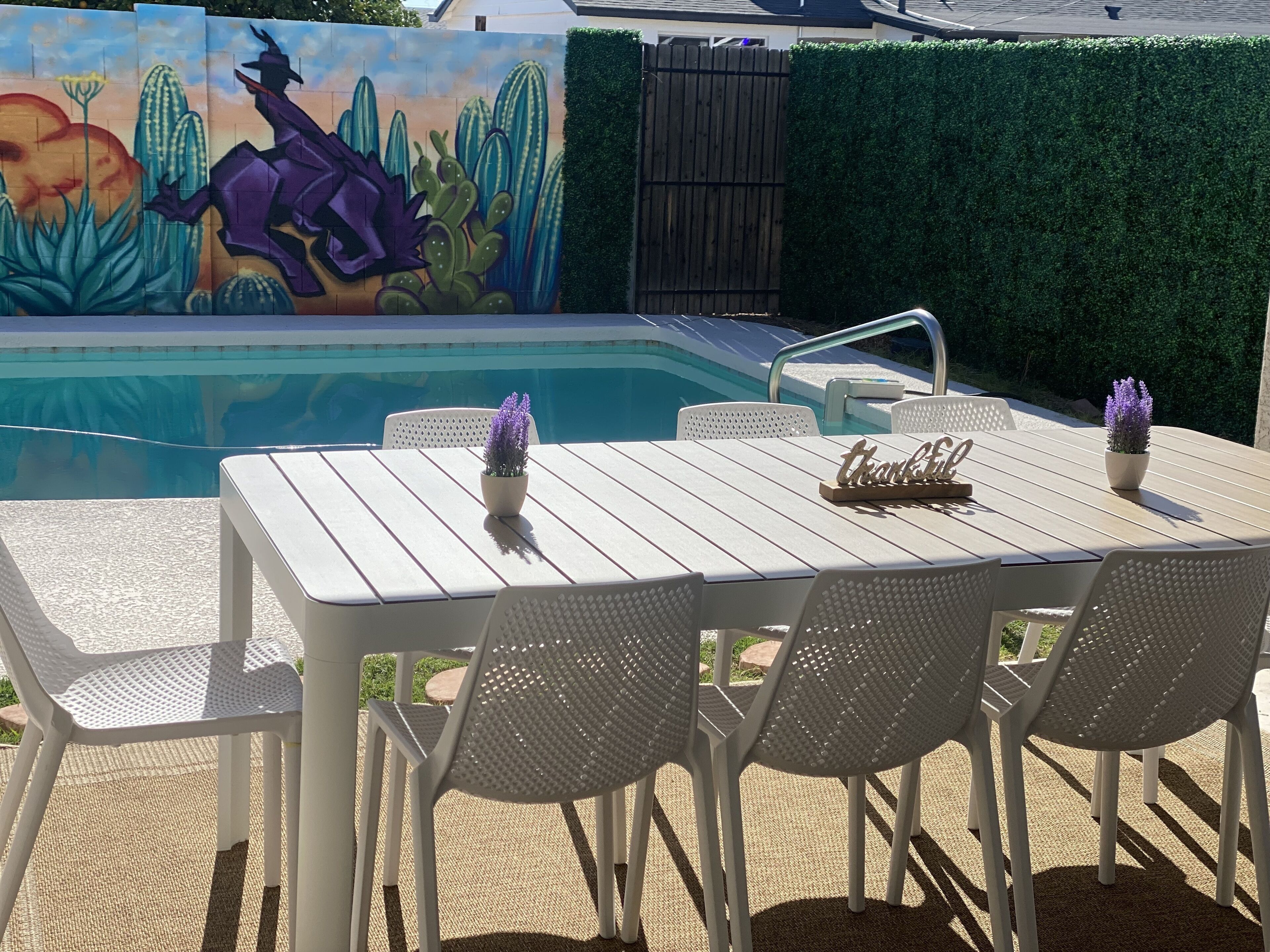 Spacious and clean house w/ Pool Old Town, ASU, Papago Pk, Walk to Giants  