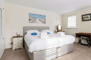 2 soverom, strykejern/-brett, wi-fi og sengetøy