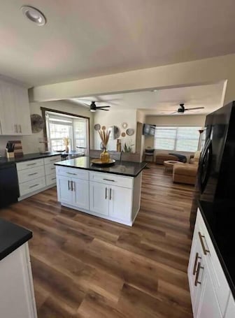 Fridge, microwave, oven, stovetop. College Cottage