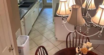 Quaint hideaway near square