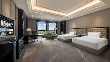 Crowne Plaza Twin Room | 1 bedroom, premium bedding, down comforters, pillowtop beds