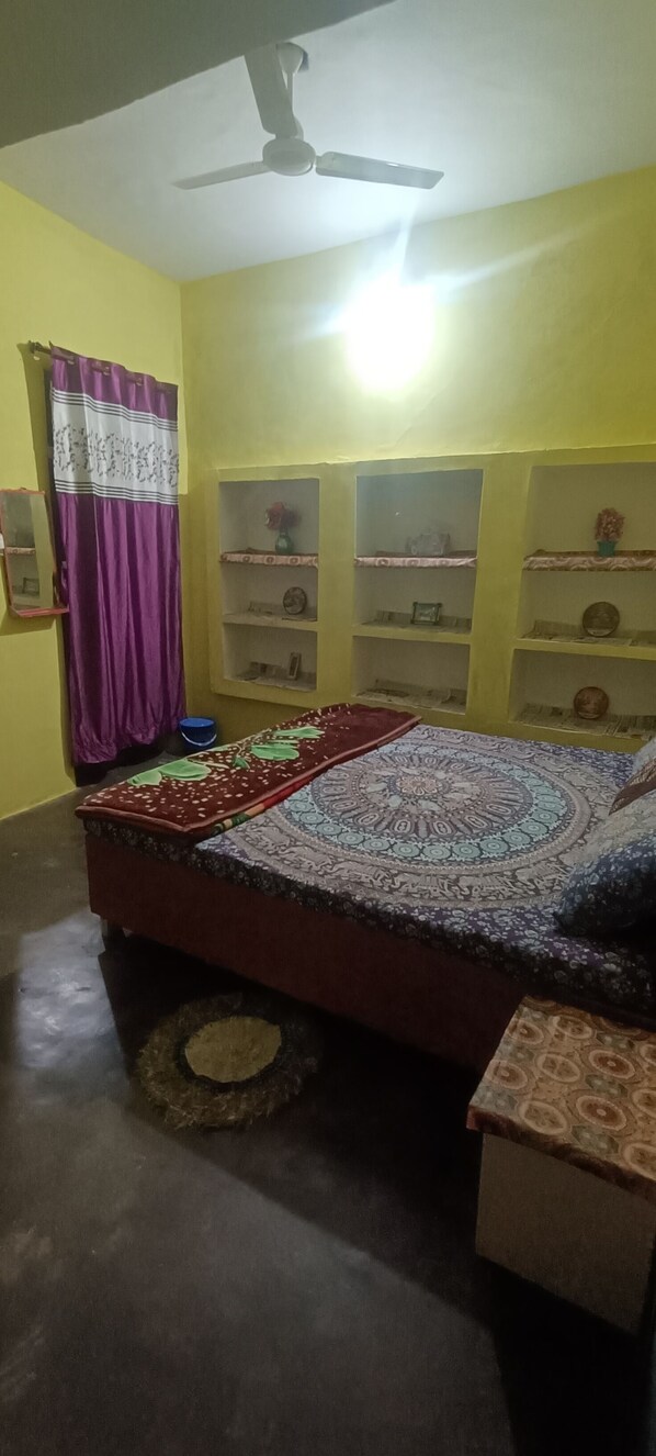 3 bedrooms, WiFi, bed sheets