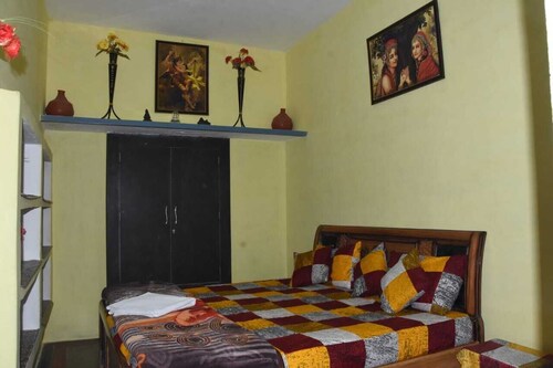 Welcome to all Travelers Enjoy  Leaving With  Indian Family and Learn Indian 