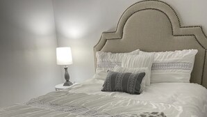 Room - Cozy 2 Bedroom “Suite Place” Garage Apartment (Thomasville)
