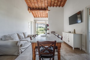 Interior - Villa in Colle Di Val D’elsa with 4 bedrooms sleeps 8 (Pian Dell'olmino)